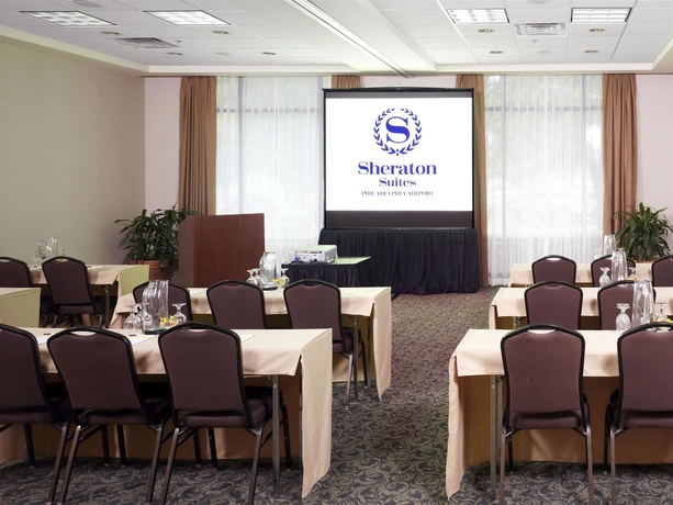Imagen de los interiores del Hotel Sheraton Suites Philadelphia Airport. Foto 14