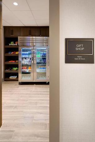 Imagen general del Hotel Sheraton Suites Plantation. Foto 7