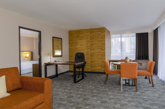 Imagen de la habitación del Hotel Sheraton Suites Santa Fe. Foto 10