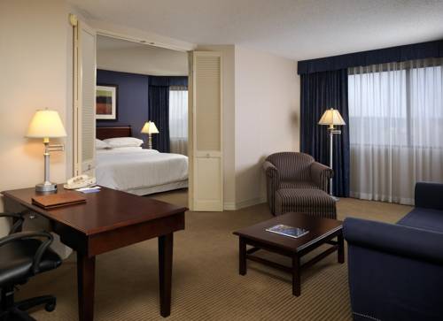 Imagen de la habitación del Hotel Sheraton Suites Wilmington Downtown. Foto 6