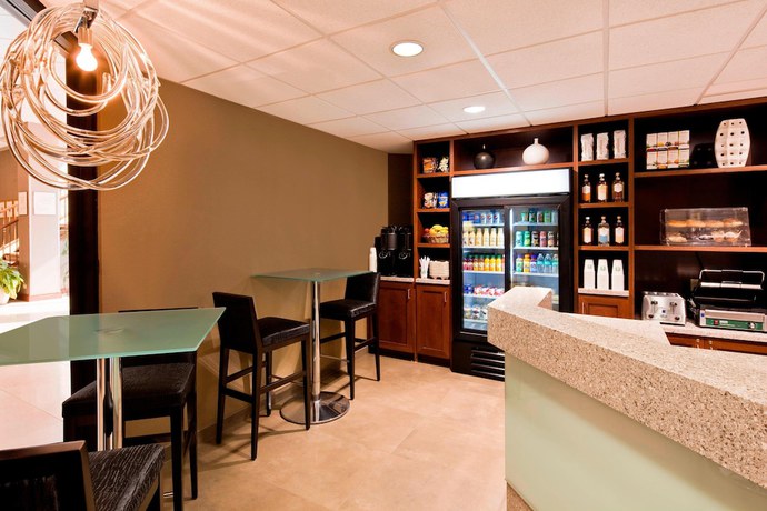 Imagen de los interiores del Hotel Sheraton Syracuse University and Conference Center. Foto 9