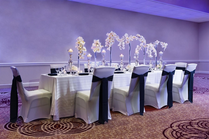Imagen de los interiores del Hotel Sheraton Tampa Brandon Hotel. Foto 12