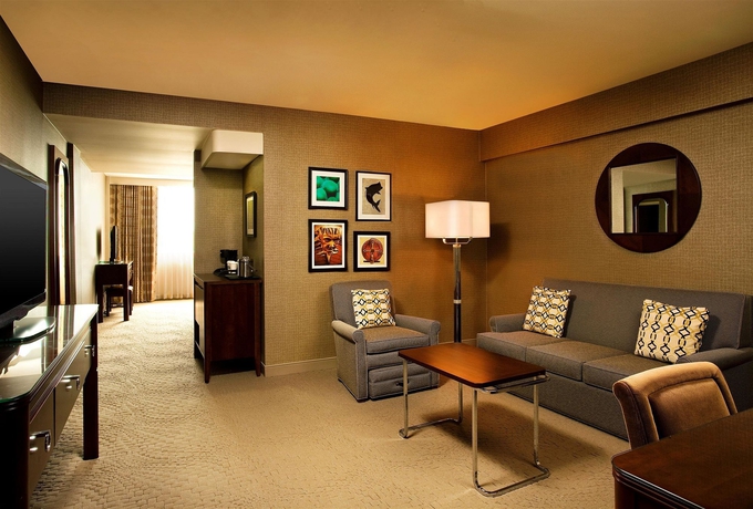 Imagen de la habitación del Hotel Sheraton Tampa Brandon Hotel. Foto 7