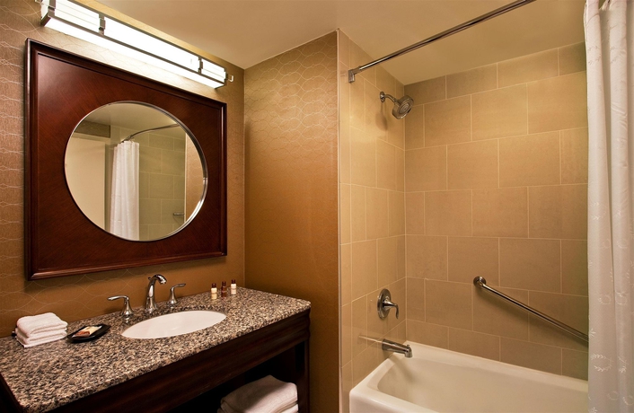 Imagen de la habitación del Hotel Sheraton Tampa Brandon Hotel. Foto 9
