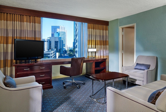 Imagen de la habitación del Hotel Sheraton Tampa Riverwalk. Foto 7