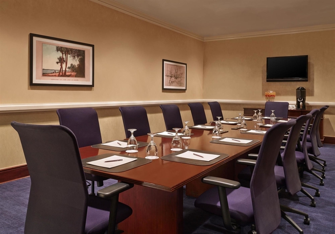 Imagen de los interiores del Hotel Sheraton Tampa Riverwalk. Foto 12