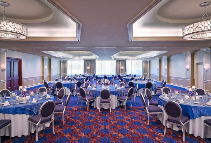 Imagen de los interiores del Hotel Sheraton Tampa Riverwalk. Foto 13