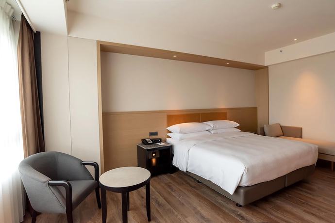 Imagen de la habitación del Hotel Sheraton Taoyuan. Foto 15