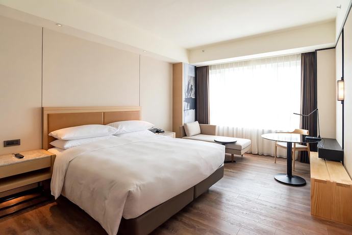 Imagen de la habitación del Hotel Sheraton Taoyuan. Foto 19