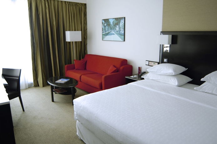 Imagen de la habitación del Hotel Sheraton Tel Aviv. Foto 10