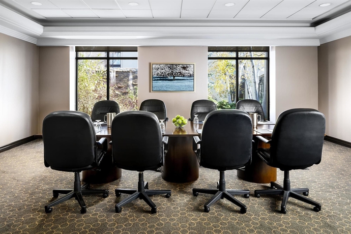 Imagen de los interiores del Hotel Sheraton Toronto Airport Hotel & Conference Center. Foto 7