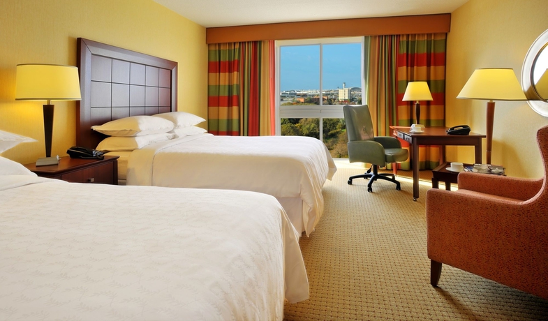 Imagen de la habitación del Hotel Sheraton Toronto Airport Hotel & Conference Center. Foto 2