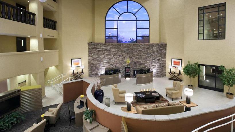 Imagen de los interiores del Hotel Sheraton Tucson and Suites. Foto 13