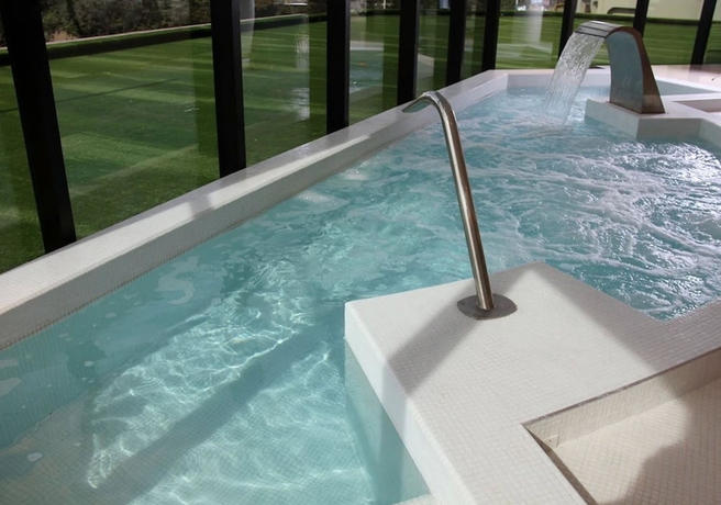 Imagen de la piscina del Hotel Sheraton Tucuman. Foto 17