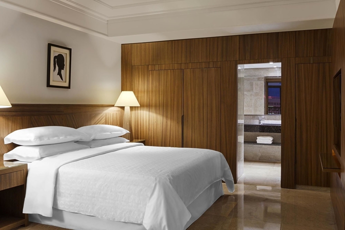 Imagen de la habitación del Hotel Sheraton Tunis. Foto 9