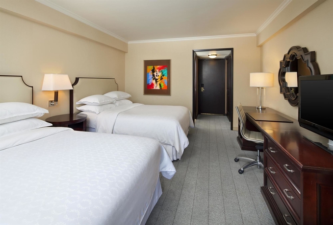 Imagen de la habitación del Hotel Sheraton Universal. Foto 9