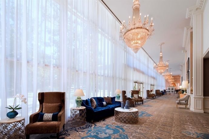 Imagen del bar/restaurante del Hotel Sheraton Universal. Foto 4