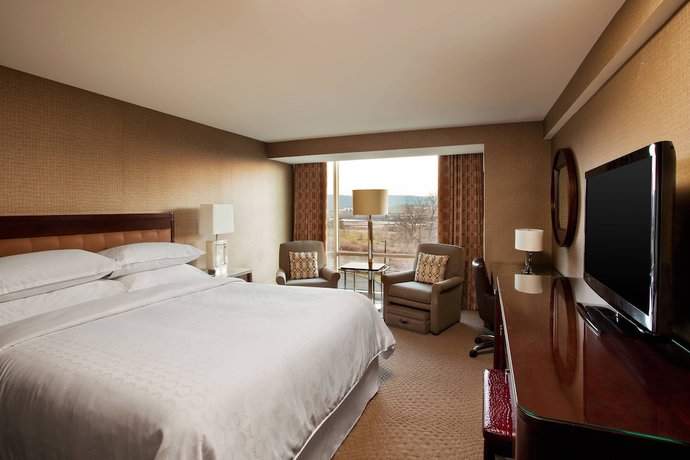 Imagen de la habitación del Hotel Sheraton Valley Forge. Foto 9