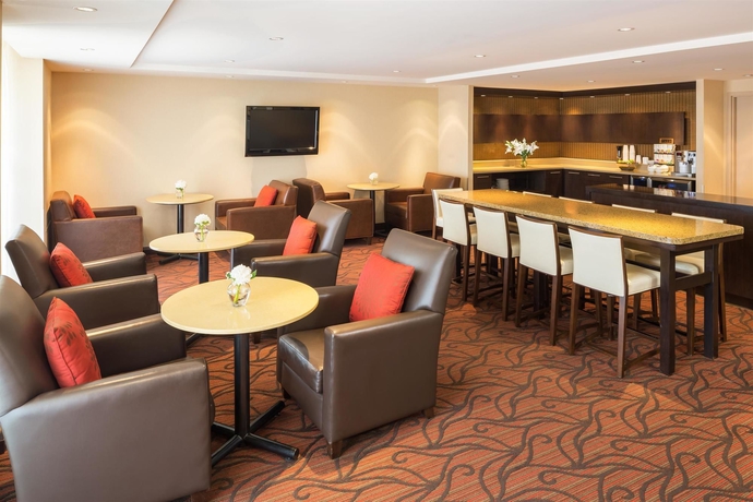 Imagen de los interiores del Hotel Sheraton Vancouver Airport. Foto 12