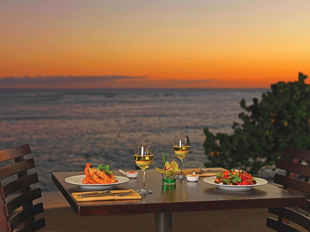 Imagen del bar/restaurante del Hotel Sheraton Waikiki. Foto 3