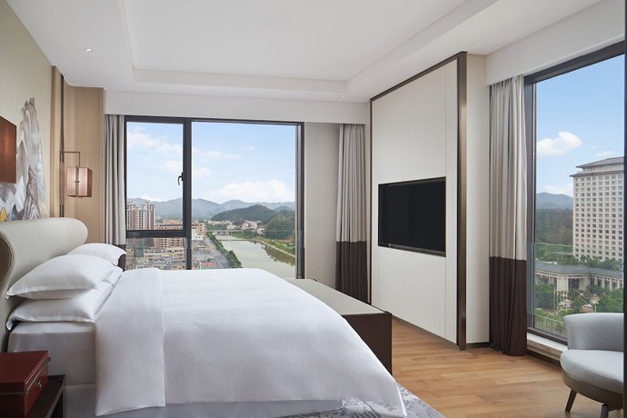 Imagen de la habitación del Hotel Sheraton Yunfu Xinxing. Foto 8