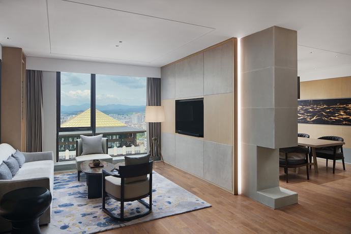 Imagen de la habitación del Hotel Sheraton Yunfu Xinxing. Foto 12