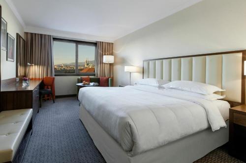 Imagen de la habitación del Hotel Sheraton Zagreb. Foto 2