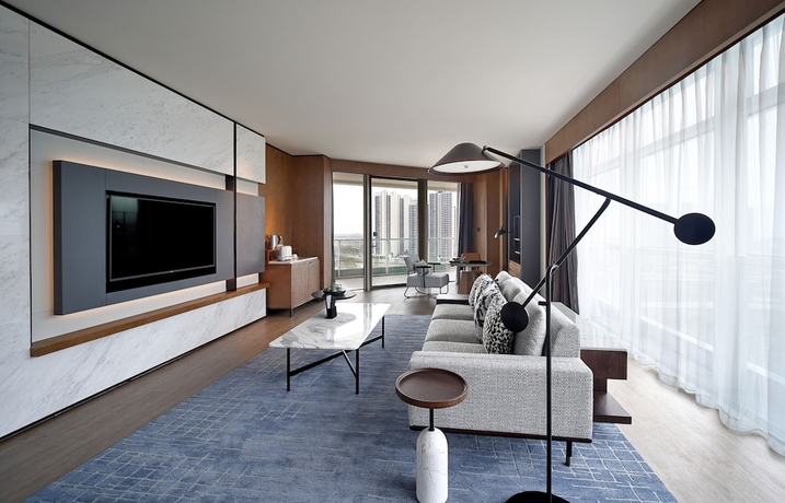 Imagen de la habitación del Hotel Sheraton Zhaoqing Dinghu. Foto 8