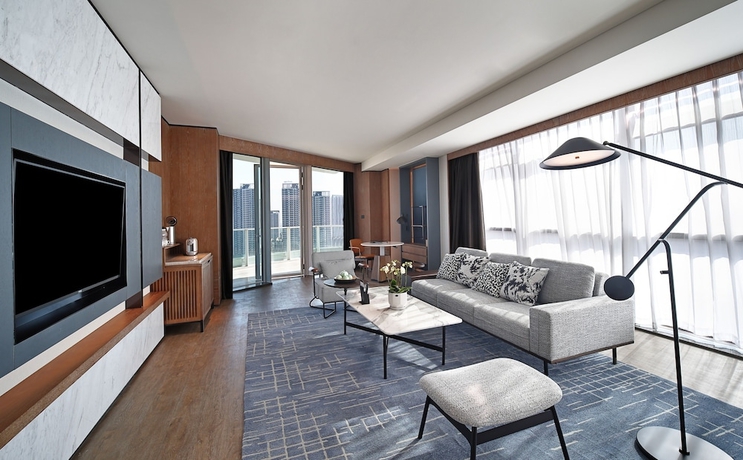 Imagen de la habitación del Hotel Sheraton Zhaoqing Dinghu. Foto 9