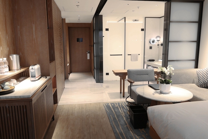 Imagen de la habitación del Hotel Sheraton Zhaoqing Dinghu. Foto 12