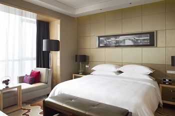 Imagen de la habitación del Hotel Sheraton Zhenjiang Hotel. Foto 14