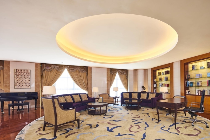 Imagen de la habitación del Hotel Sheraton Zhoushan. Foto 13