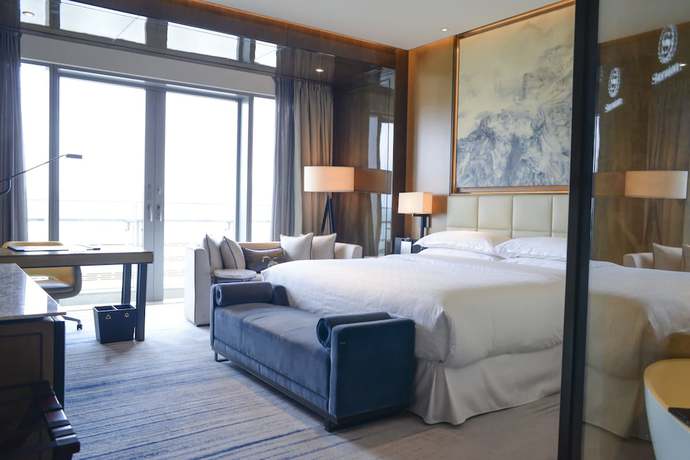 Imagen de la habitación del Hotel Sheraton Zhuhai. Foto 9