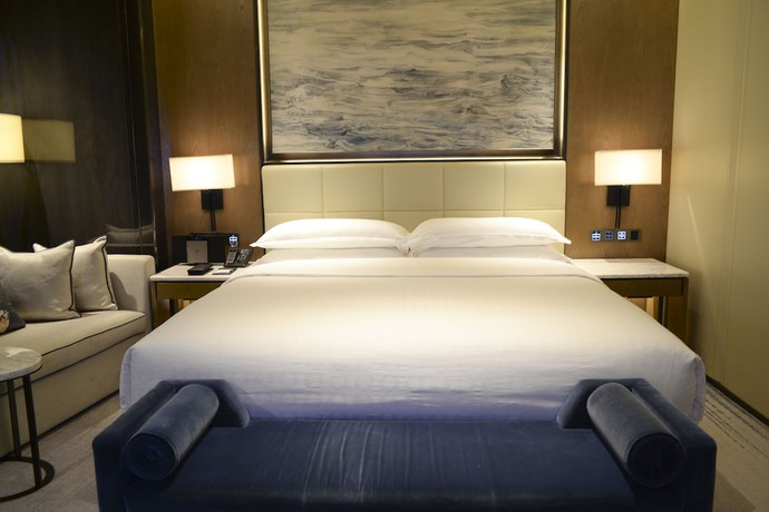 Imagen de la habitación del Hotel Sheraton Zhuhai. Foto 18