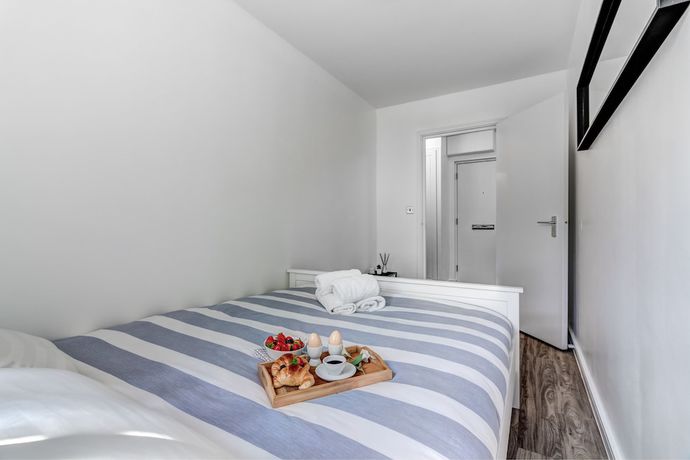 Imagen de la habitación del Hotel Sherborne Court. Foto 10