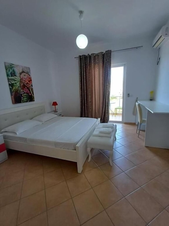 Imagen de la habitación del Hotel Sherifi. Foto 3
