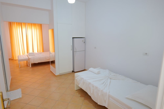 Imagen de la habitación del Hotel Sherifi. Foto 7