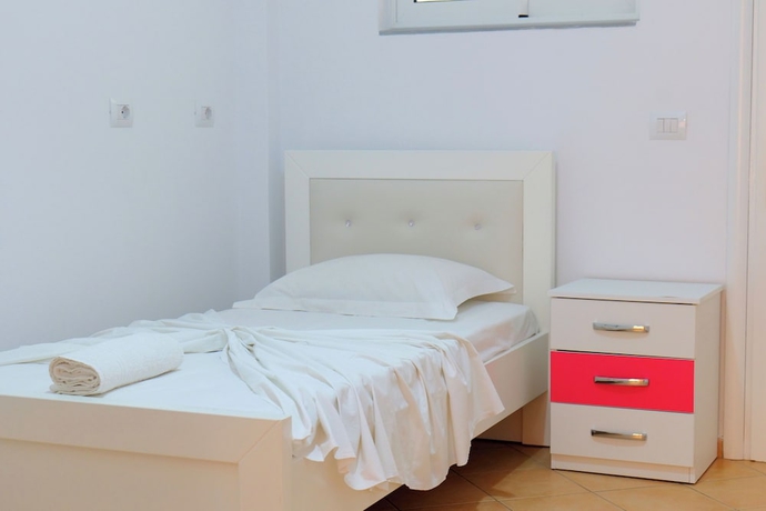 Imagen de la habitación del Hotel Sherifi. Foto 15