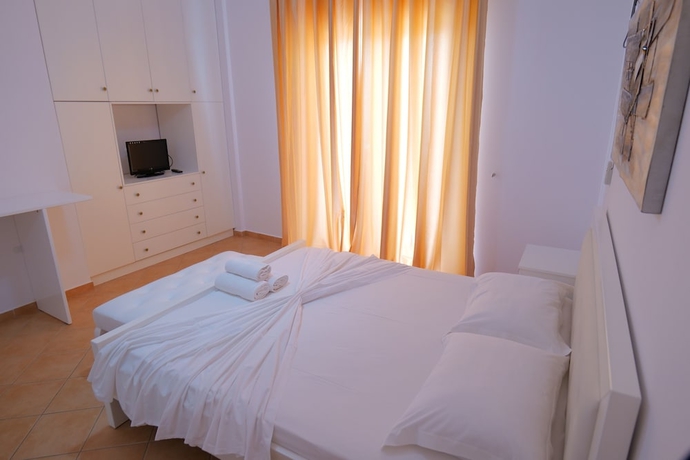 Imagen de la habitación del Hotel Sherifi. Foto 16