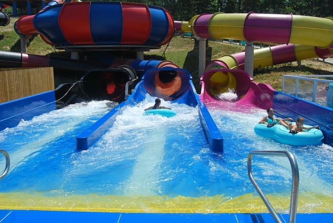 Imagen de la piscina del Hotel Sherkston Shores RV Resort. Foto 18