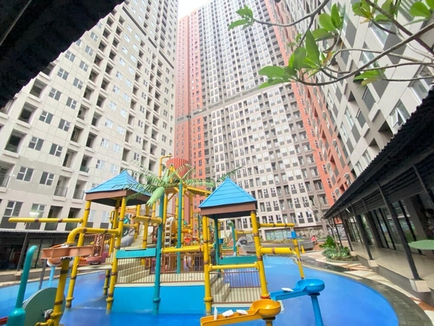 Imagen de la piscina del Hotel Shero Transpark Bekasi. Foto 14