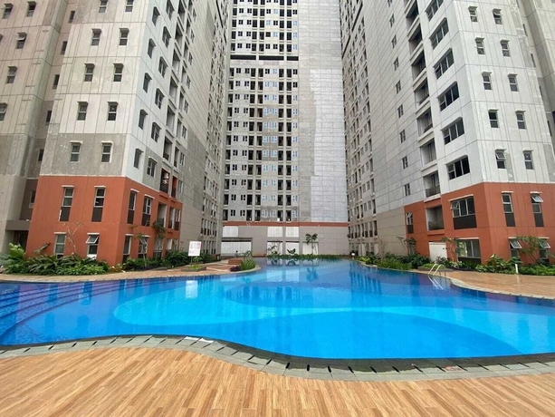 Imagen de la piscina del Hotel Shero Transpark Bekasi. Foto 15