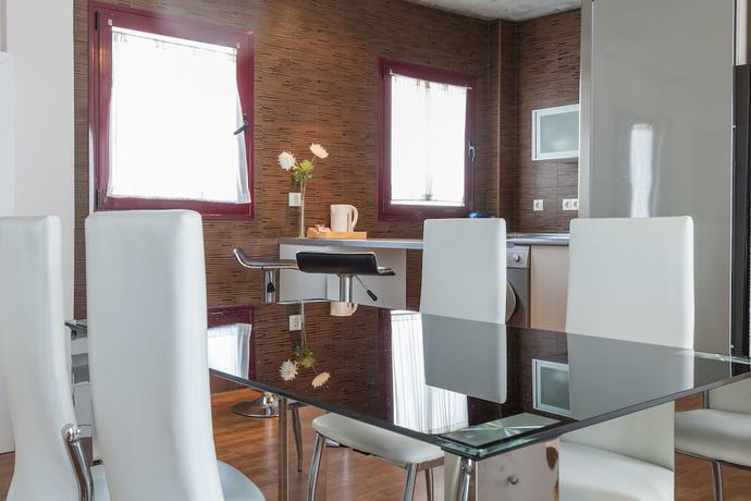 Imagen de la habitación del Hotel Sherry Center Apartments. Foto 3