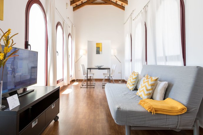 Imagen de la habitación del Hotel Sherry Center Apartments. Foto 8