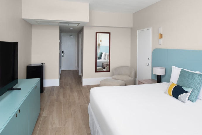 Imagen de la habitación del Hotel Sherry Fontenac Oceanfront. Foto 18