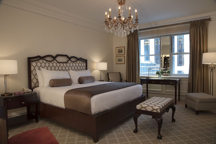 Imagen de la habitación del Hotel Sherry Netherland. Foto 16