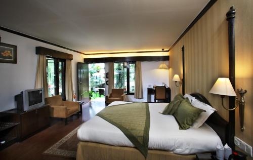 Imagen de la habitación del Hotel Shervani Hilltop Resort. Foto 6