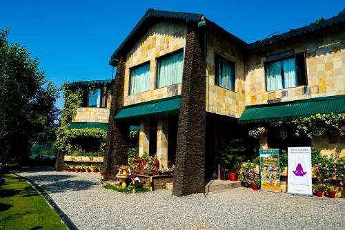 Imagen general del Hotel Shervani Hilltop Resort. Foto 3