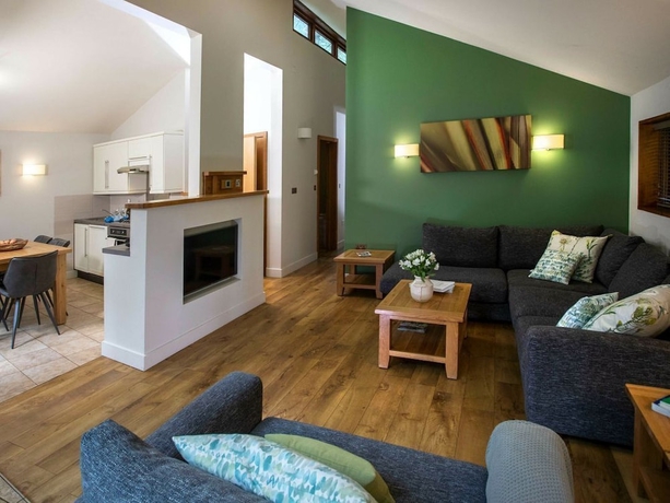 Imagen de los interiores del Hotel Sherwood Forest Golden Oak. Foto 11