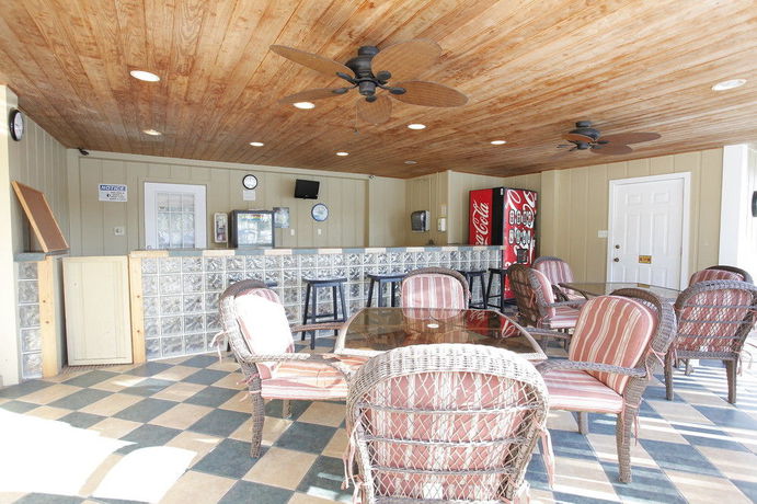 Imagen de la habitación del Hotel Sherwood Forest Rv Resort. Foto 11